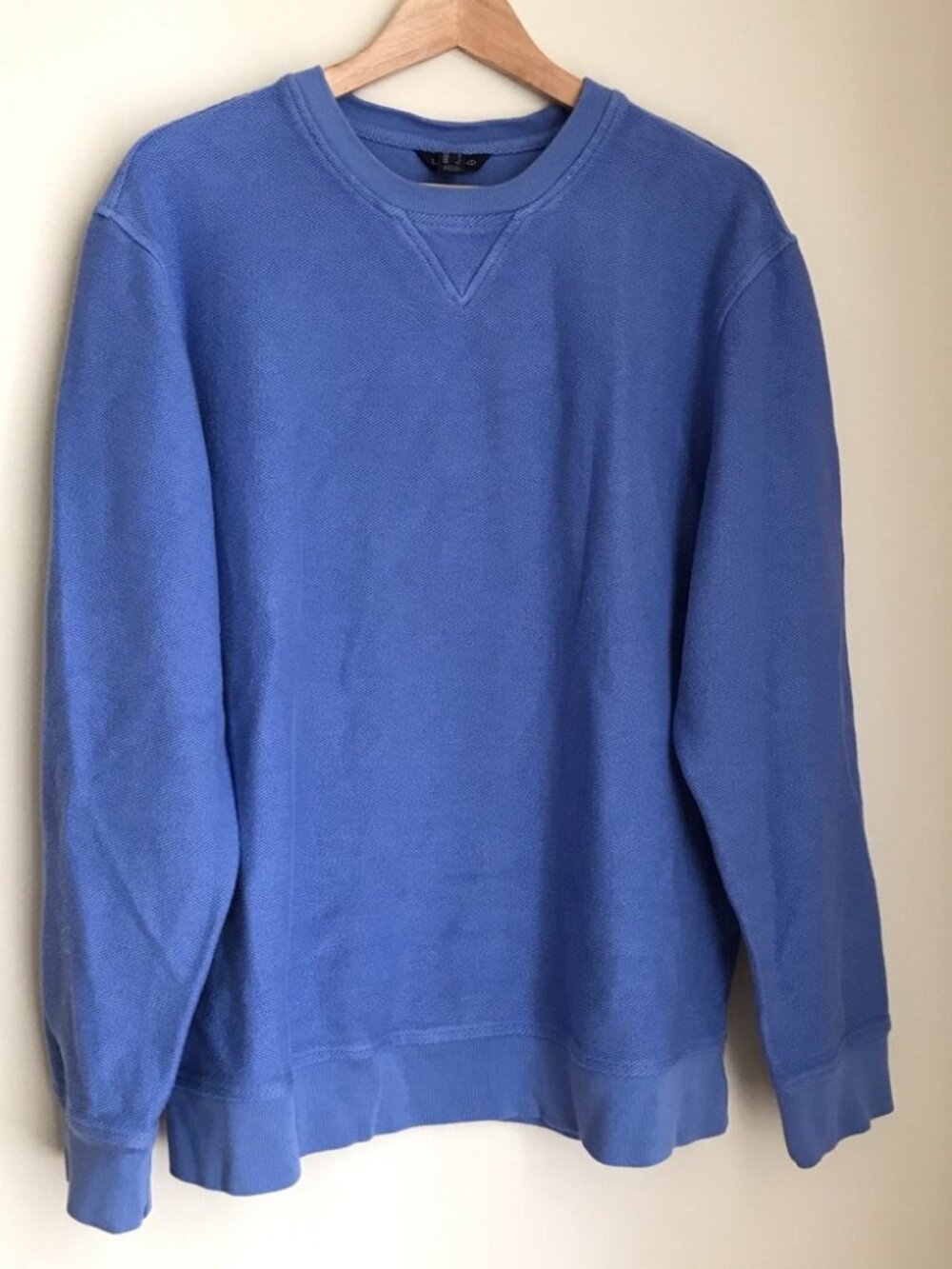Vintage Lands End powder blue raglan sweatshirt